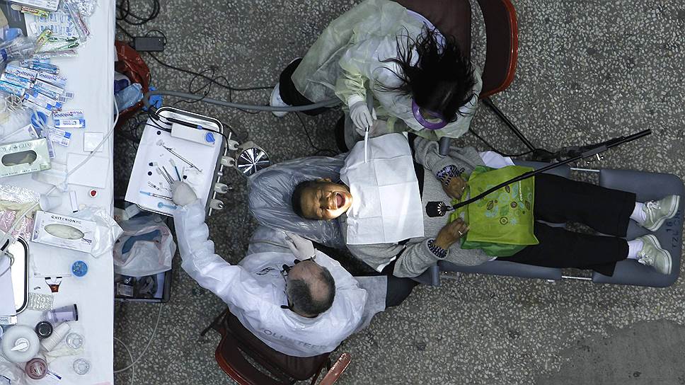 рейтинг стран по уровню занятости. KMO 085445 03170 1 t218 100737. рейтинг стран по уровню занятости фото. рейтинг стран по уровню занятости-KMO 085445 03170 1 t218 100737. картинка рейтинг стран по уровню занятости. картинка KMO 085445 03170 1 t218 100737. Россиян нельзя причислить к трудоголикам: по длительности рабочего дня и количеству часов отдыха они ближе к расслабленной Европе, чем к энергичной Азии. При этом по уровню зарплат РФ конкурирует с такими странами ОЭСР, как Греция и Португалия, и значительно обгоняет Турцию и Мексику. Сейчас Россия входит в первую десятку стран мира по численности трудовых ресурсов — более 75 млн человек. Однако, как и в большинстве стран с высокими доходами, рост трудоспособного населения у нас в ближайшие годы будет замедляться и постепенно прекратится. Впрочем, если верить исследованиям, до половины рабочих мест скоро заменят роботы. рейтинг стран по уровню занятости. KMO 085445 03170 1 t218 100737. рейтинг стран по уровню занятости фото. рейтинг стран по уровню занятости-KMO 085445 03170 1 t218 100737. картинка рейтинг стран по уровню занятости. картинка KMO 085445 03170 1 t218 100737. Россиян нельзя причислить к трудоголикам: по длительности рабочего дня и количеству часов отдыха они ближе к расслабленной Европе, чем к энергичной Азии. При этом по уровню зарплат РФ конкурирует с такими странами ОЭСР, как Греция и Португалия, и значительно обгоняет Турцию и Мексику. Сейчас Россия входит в первую десятку стран мира по численности трудовых ресурсов — более 75 млн человек. Однако, как и в большинстве стран с высокими доходами, рост трудоспособного населения у нас в ближайшие годы будет замедляться и постепенно прекратится. Впрочем, если верить исследованиям, до половины рабочих мест скоро заменят роботы.