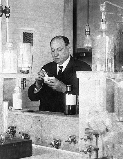 Непримиримого борца с вредными добавками и фальсификаторами продуктов Харви Вашингтона Вайли (1844–1930) в США называют отцом-основателем FDA