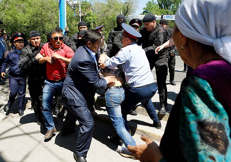 Казахстанские власти не на шутку испугались антикитайских протестов в мае 2016 года