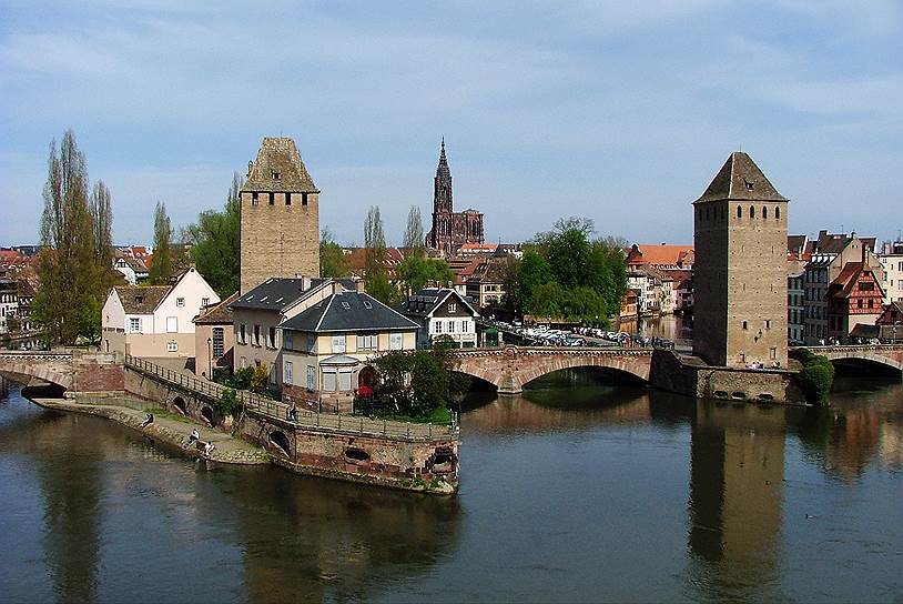Кафедральный собор Страсбурга совершенно несоразмерен городу
