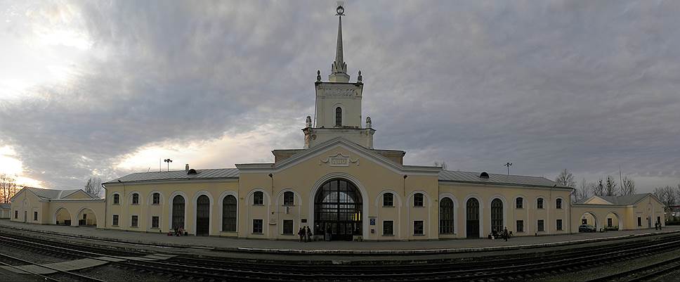 Так сейчас выглядит станция Дно - место, где Николай II сделал последнюю остановку на пути к отказу от власти 
