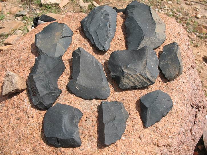 Количество обнаруженных на Сокотре каменных орудий исчисляется тысячами 
