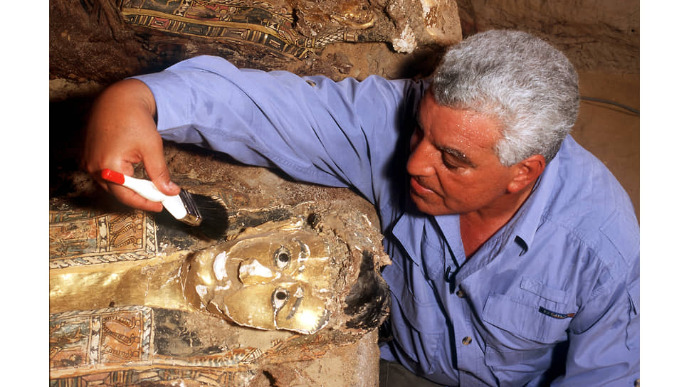 Захи Хавасс, египетский археолог, египтолог и многолетний глава службы древностей