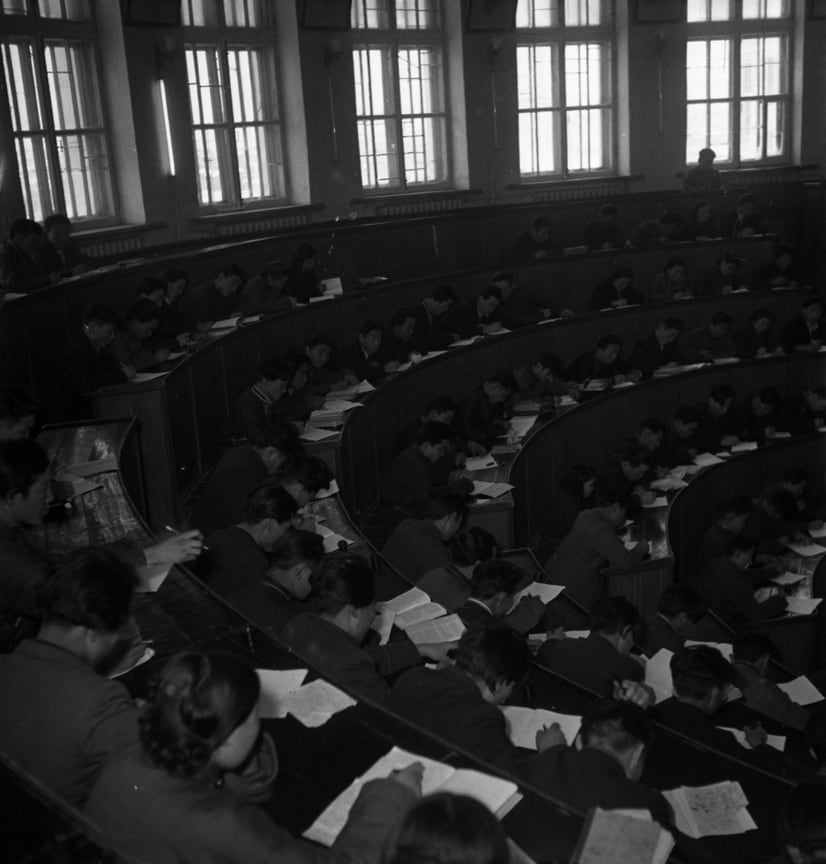 Декабрь 1954, Улан-Батор. Круглый зал Государственного Университета им. Чойбалсана