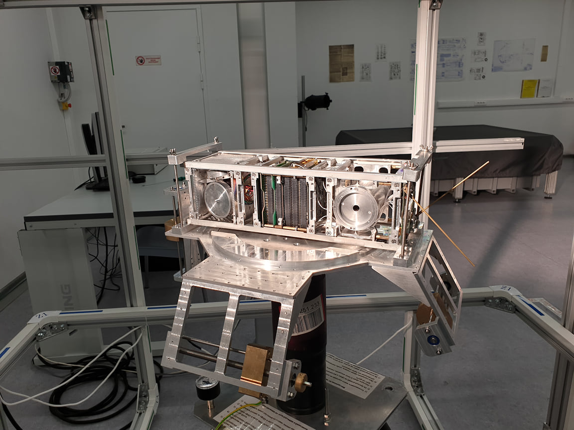 Малый космический аппарат CubeSX-HSE