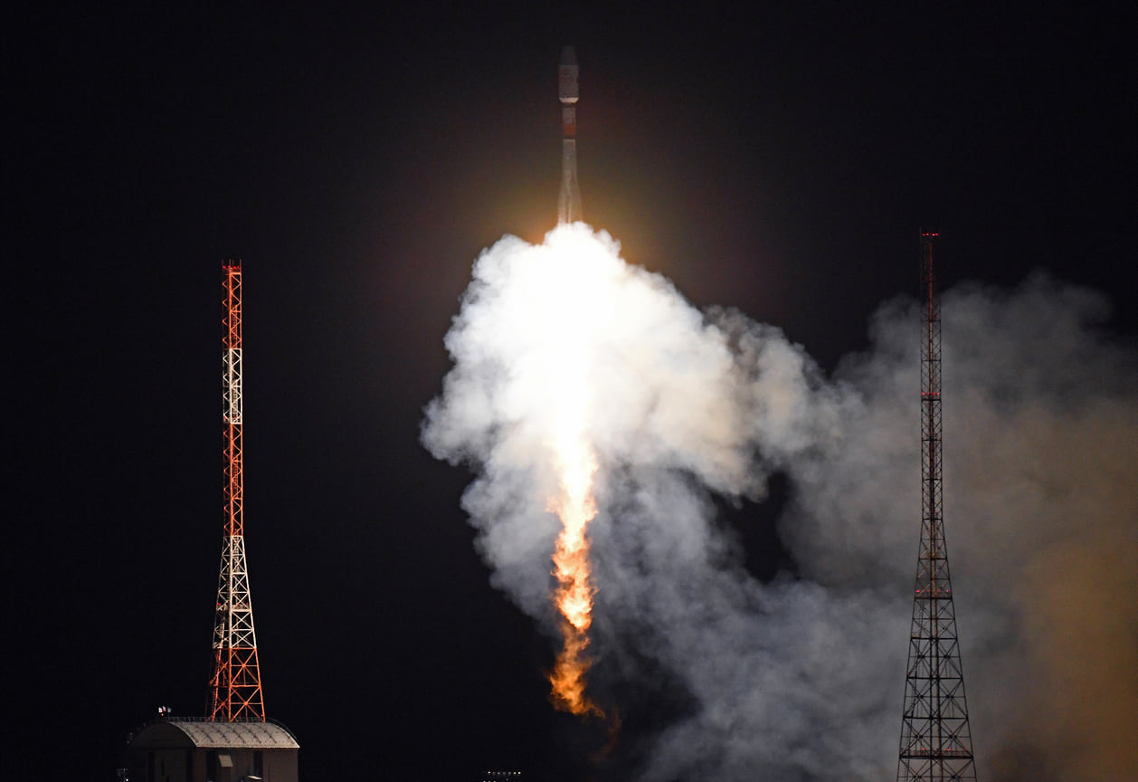 Церемония запуска ракеты-носителя «Союз-2.1б» с разгонным блоком «Фрегат» и 36 космическими аппаратами OneWeb на борту. Космодром «Восточный»
