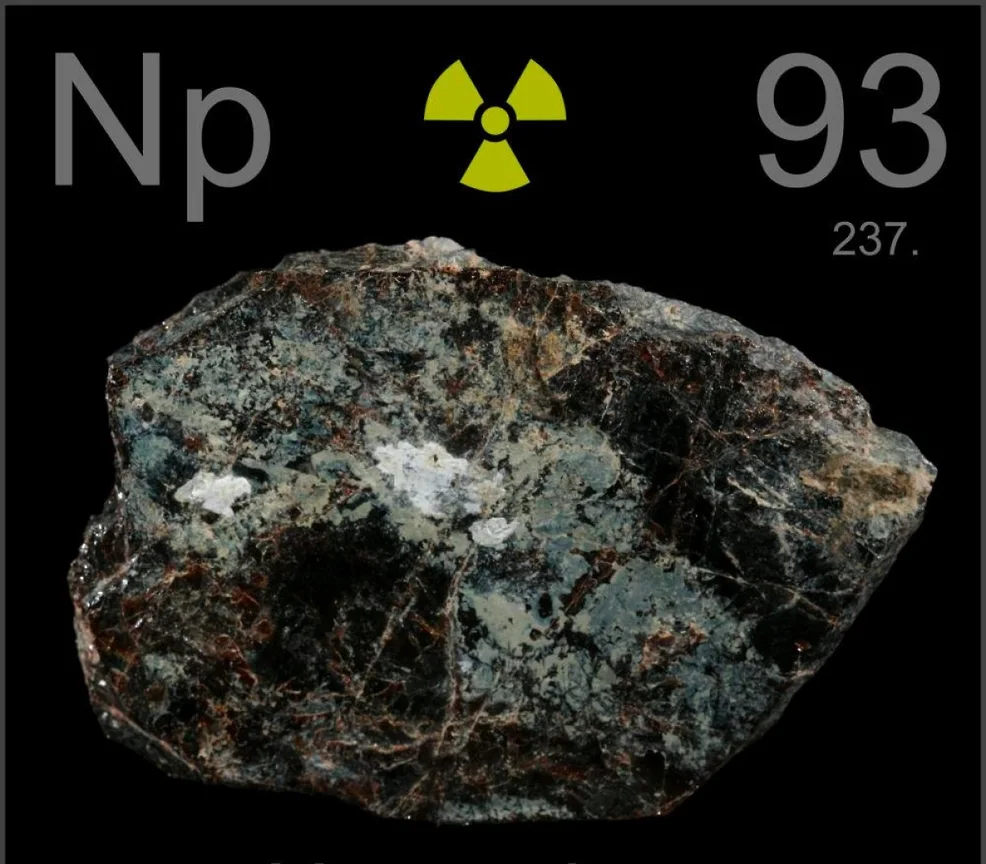 Изотоп np. Нептуний химический элемент. Нептуний в таблице Менделеева. Нептуний 93. Нептуний радиоактивный.