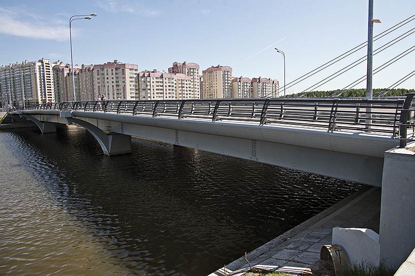 Мост через Дудергофский канал, названный в честь убитого главы Чеченской Республики Ахмата Кадырова