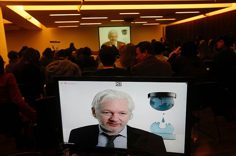 Основатель Wikileaks Джулиан Ассанж 
