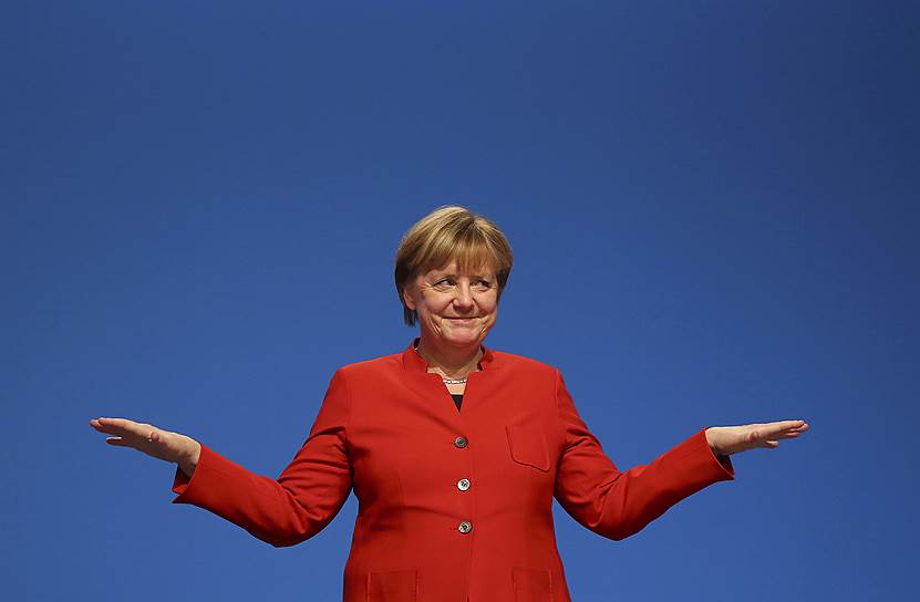 Канцлер Германии Ангела Меркель&lt;br>В этом году лидер Германии сохранила за своей страной негласный статус «паровоза ЕС», отмечают журналисты. Сейчас профицит бюджета Германии превышает $13 млрд. Кроме того, Германия оказывает поддержку курдским формированиям на Ближнем востоке, что серьезно влияет на расстановку сил в регионе
