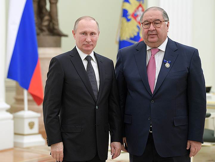 Президент России Владимир Путин и предприниматель Алишер Усманов