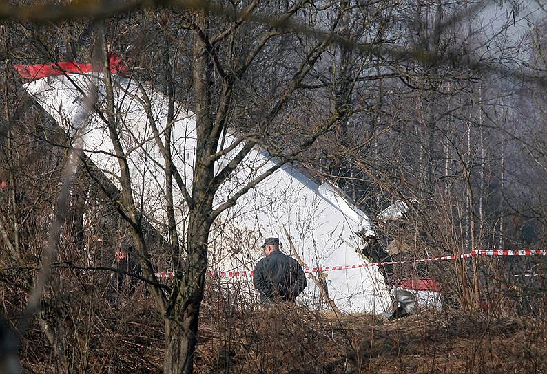 Место авиакатастрофы самолета &quot;Ту-154&quot; президента Польши Леха Качиньского