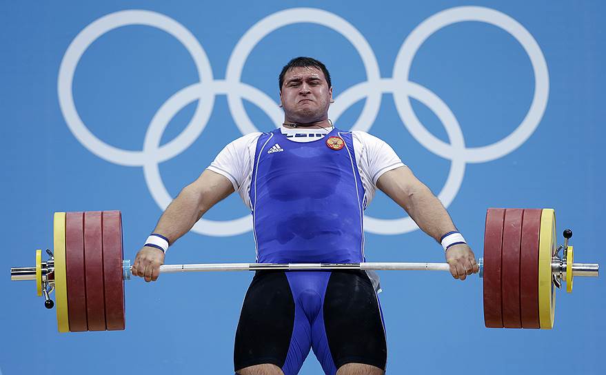 Российский тяжелоатлет Руслан Албегов