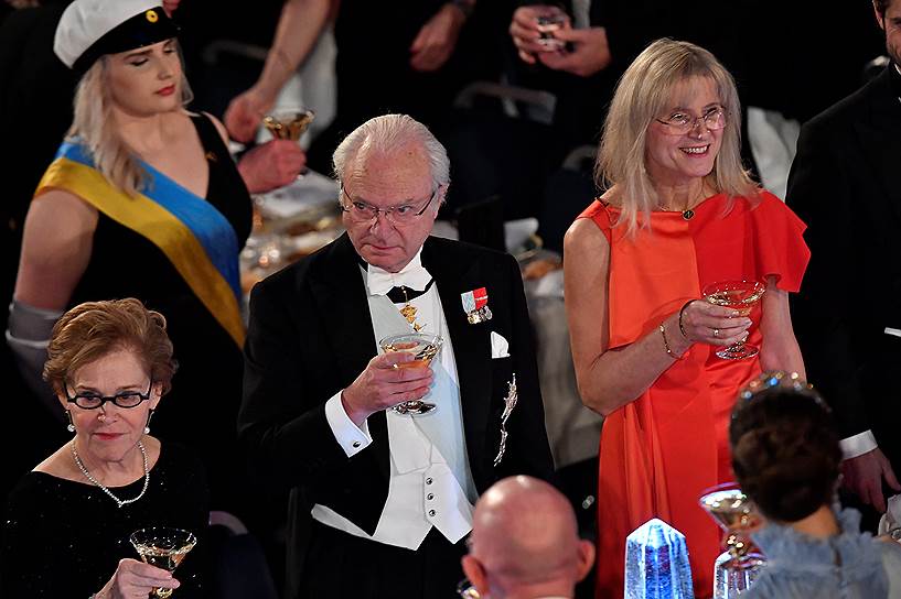 Король Швеции Карл Густав и Эви Хелдин на Нобелевском банкете в Стокгольме