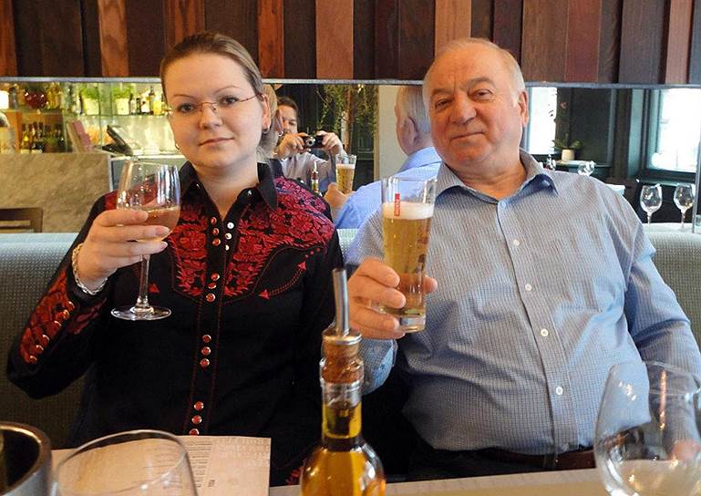 Юлия Скрипаль с отцом, бывшим полковником ГРУ Сергеем Скрипалем