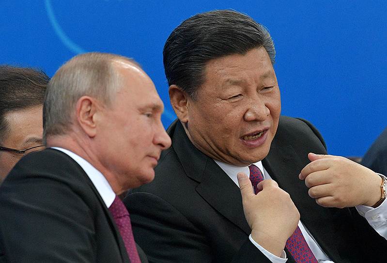 Президент России Владимир Путин и председатель КНР Си Цзиньпин 