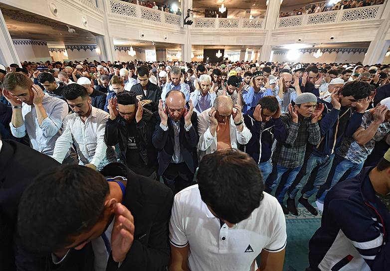 Праздник жертвоприношения Курбан-байрам в Московской соборной мечети