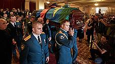 Главу ДНР Александра Захарченко похоронили с воинскими почестями