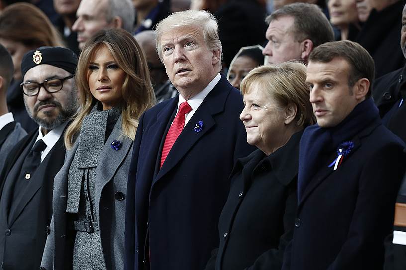 Слева направо: король Монакко Мохаммед VI, Мелания Трамп и президент США Дональд Трамп, канцлер Германии Ангела Меркель и президент Франции Эмманюэль Макрон