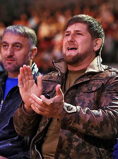 Депутат Госдумы Адам Делимханов (слева) и глава Чечни Рамзан Кадыров