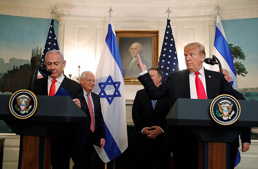 Премьер-министр Израиля Биньямин Нетаньяху (слева) и президент США Дональд Трамп