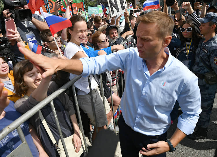 Глава Фонда борьбы с коррупцией (ФБК) Алексей Навальный