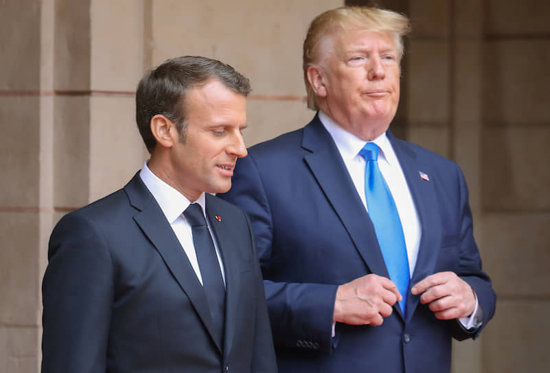 Президент Франции Эмманюэль Макрон и президент США Дональд Трамп 