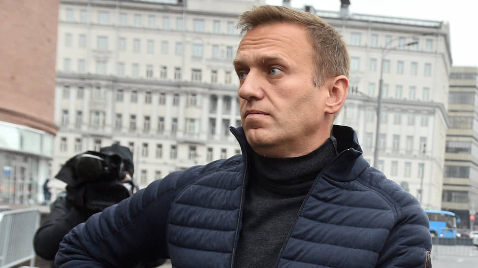 Политик Алексей Навальный