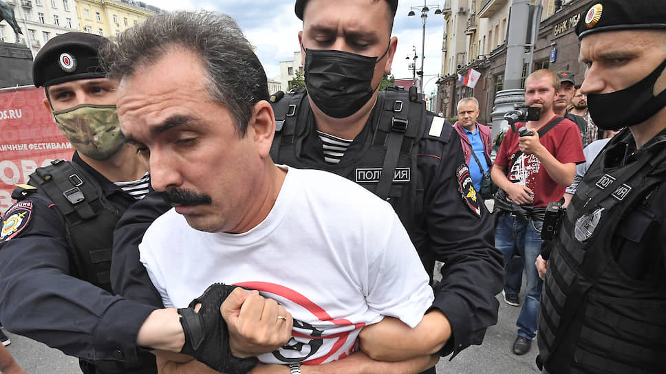 Полиция задержала участников акций в поддержку Фургала в Москве
