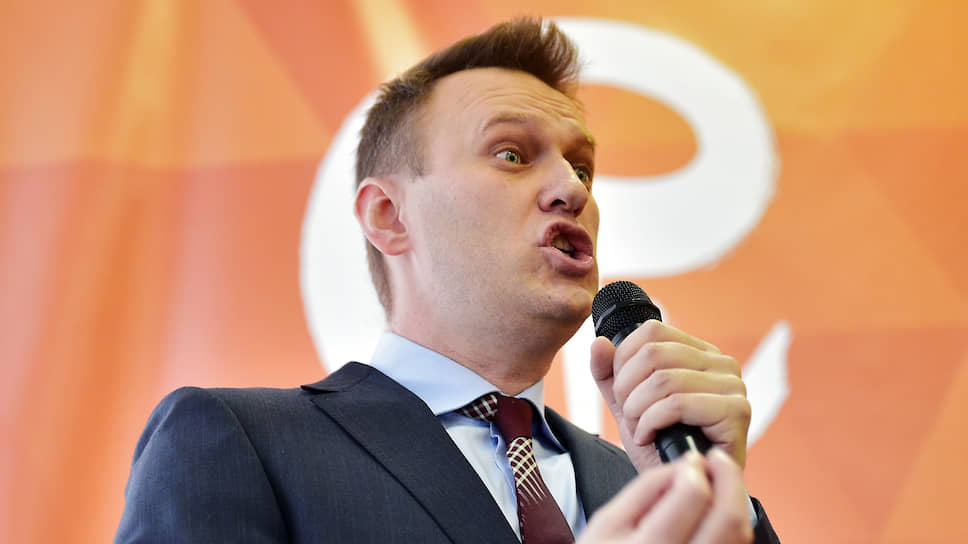 Навальный впал в кому после возможного отравления - Новости ...