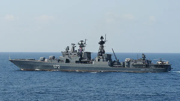 Минобороны заявило о вторжении эсминца «Джон Маккейн» в российские воды Минобороны заявило о вторжении эсминца «Джон Маккейн» в российские воды