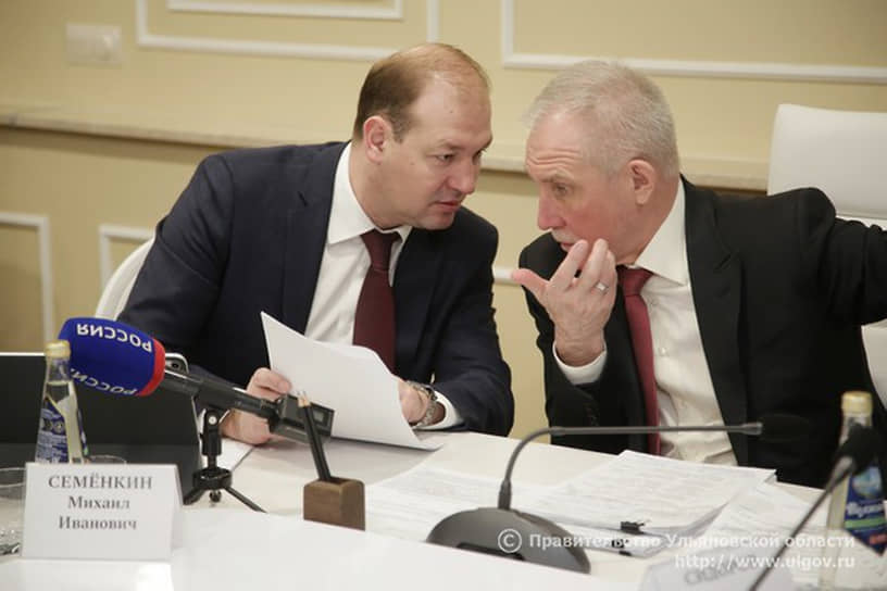 Министр АПК Михаил Семенкин (слева) и губернатор Ульяновской области Сергей Морозов