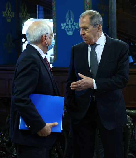 Верховный представитель ЕC по внешней политике и политике безопасности Жозеп Боррель (слева) и министр иностранных дел России Сергей Лавров