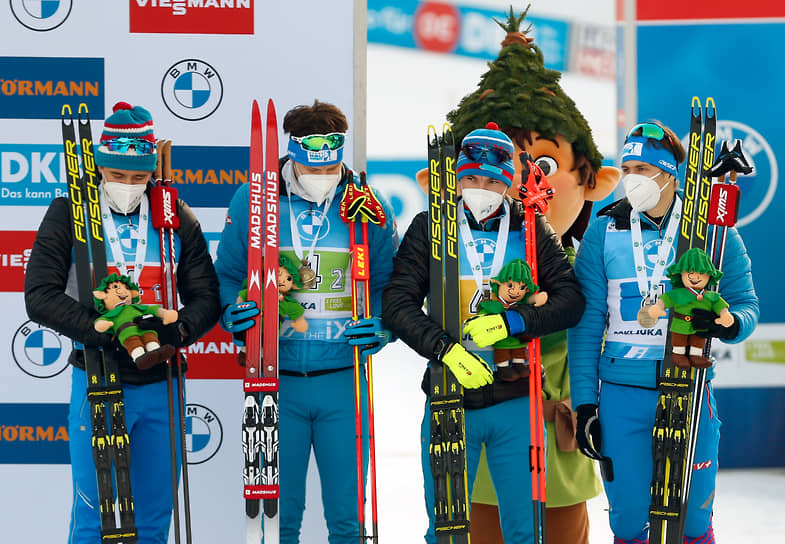 Слева направо: российские биатлонисты Саид Каримулла Халили, Матвей Елиссев , Александр Логинов и Эдуард Латыпов