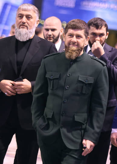 Депутат Госдумы Адам Делимханов (слева) глава Чечни Рамзан Кадыров (в центре) и председатель парламента республики Магомед Даудов (справа)