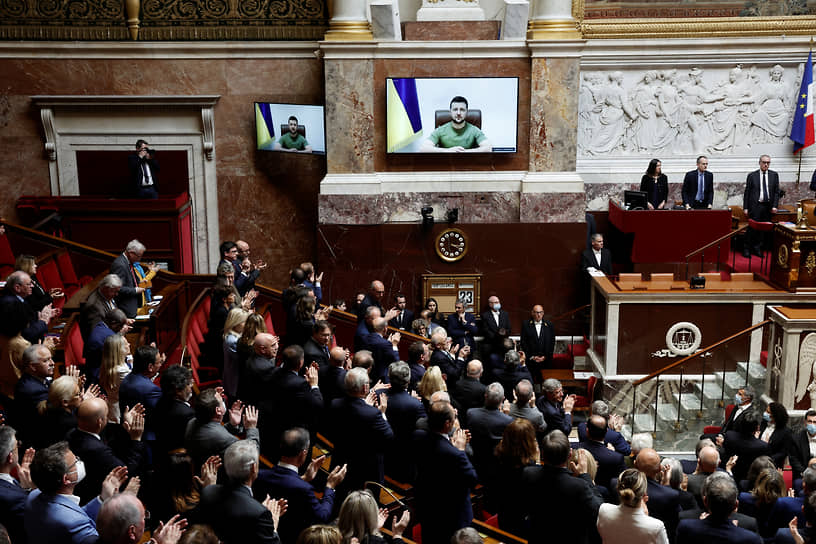 Зеленский выступил в парламенте Франции