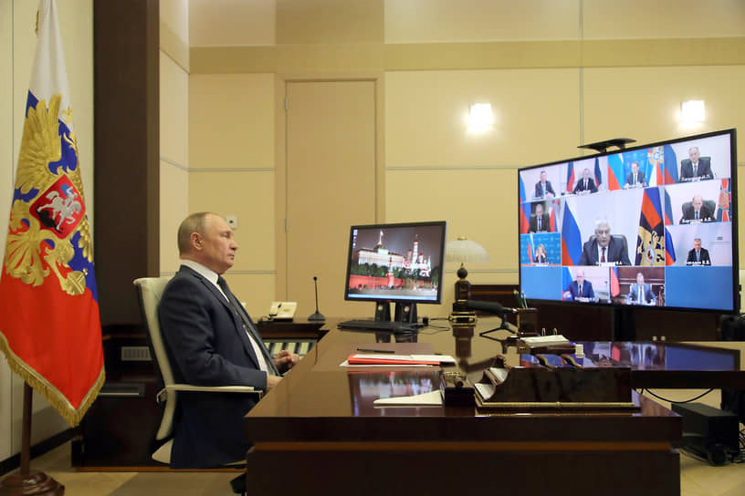 Путин обсудил с Совбезом «нейтрализацию угроз» внутренней безопасности России