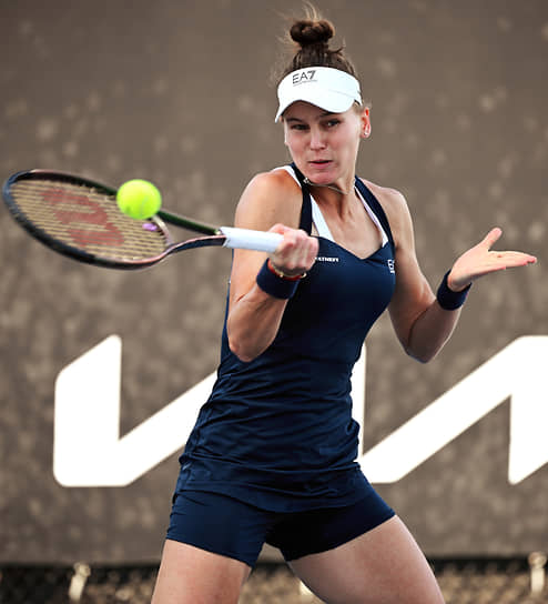 Кудерметова в паре с Мертенс вышла в финал турнира WTA в Майами