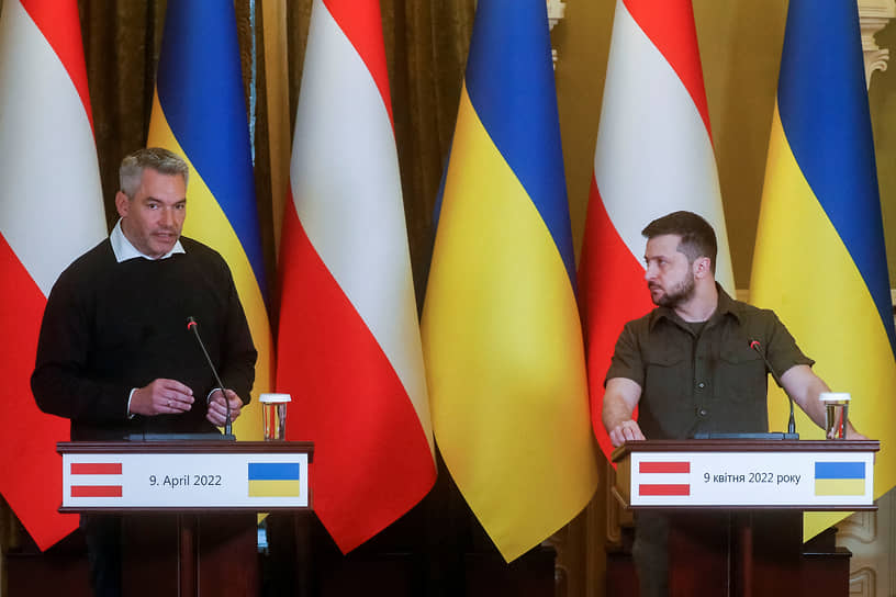 Канцлер Австрии Карл Нехаммер (слева) и президент Украины Владимир Зеленский 