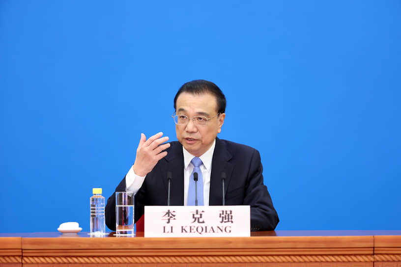 Премьер Китая предупредил о трудностях с занятостью в стране
