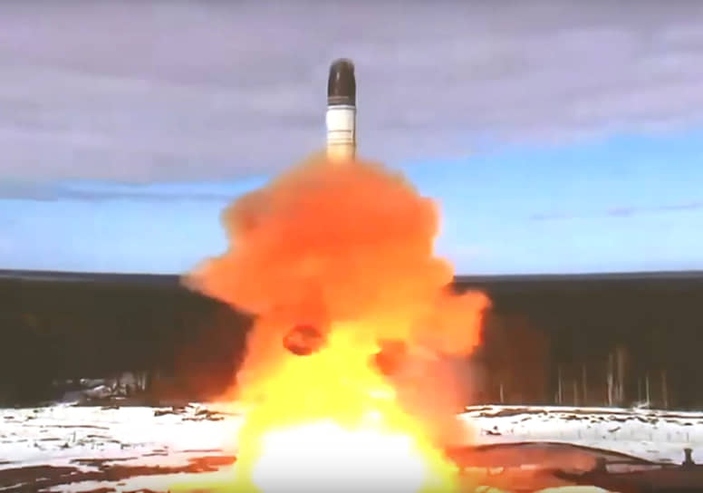 Запуск ракеты «Сармат» с космодрома Плесецк в апреле 2022 года