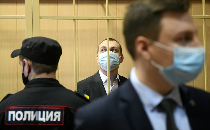 Уголовное дело суд. Дела судебные. Подсудимый оправдан. Хованский в суде.