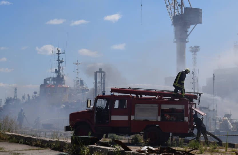 Порт Одессы после атаки 