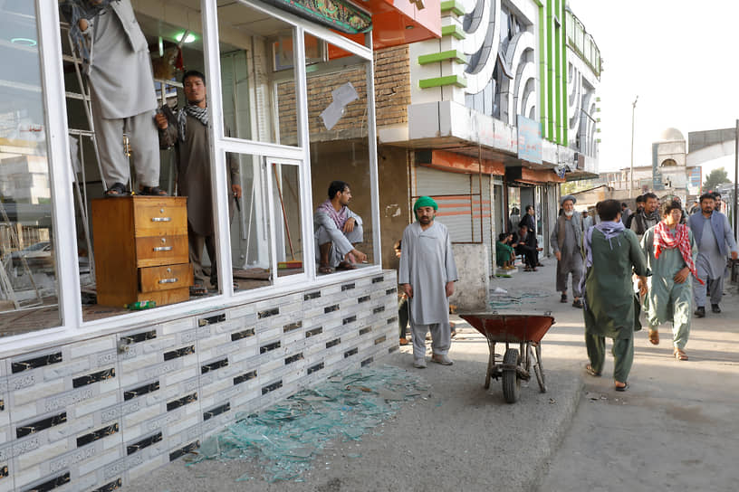 Последствия взрыва в Кабуле
