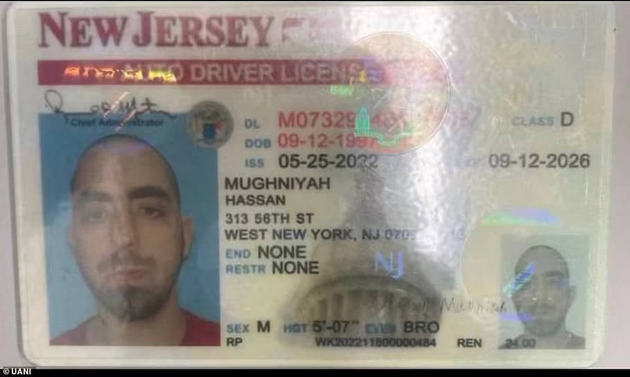Поддельные водительские права на имя Хасана Мугнии