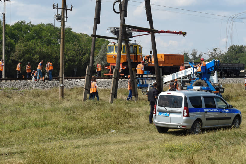 Восстановительные работы железнодорожных путей, поврежденных в результате детонации боеприпасов в селе Майское в Крыму