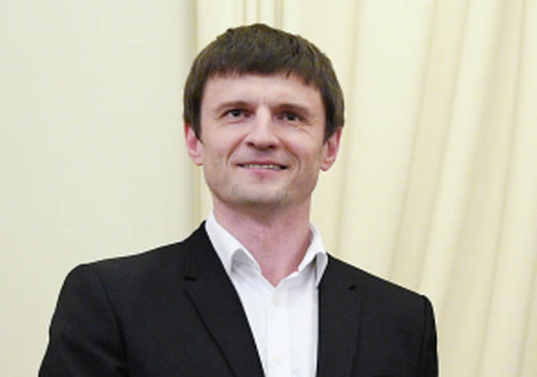 Владислав Жданов