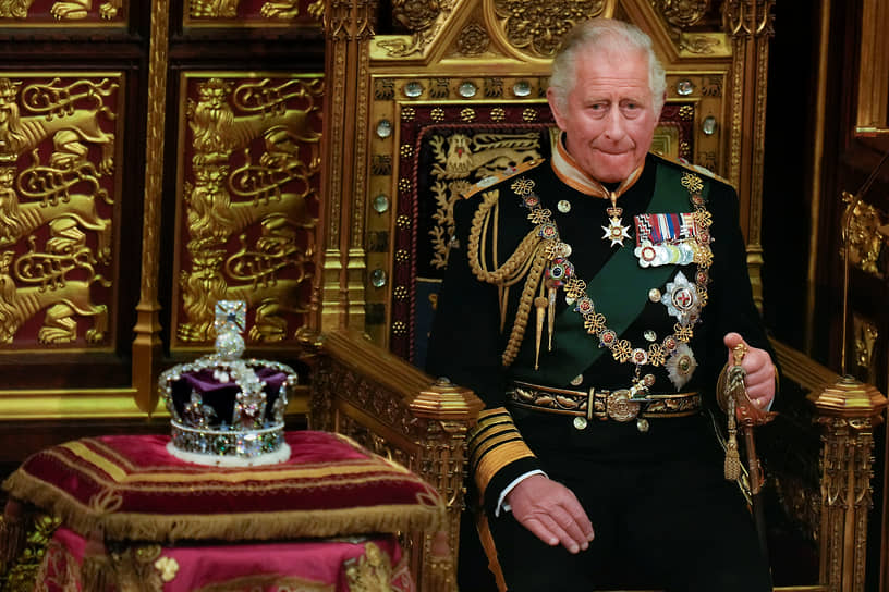 Почему новый король называется у нас Карл III, а не Чарльз III. История,Язык,Монархия