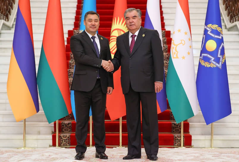Президент Киргизии Садыр Жапаров и президент Таджикистана Эмомали Рахмон