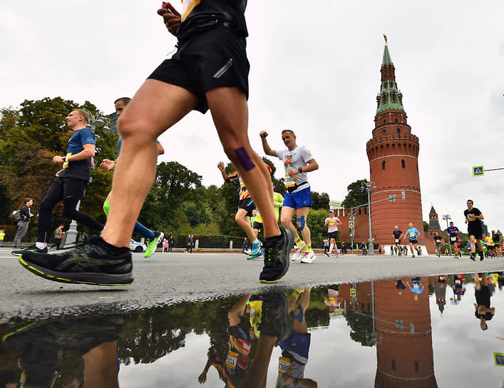 18 сентября прошел Московский международный марафон. Призовой фонд соревнований составил более 5 млн руб.